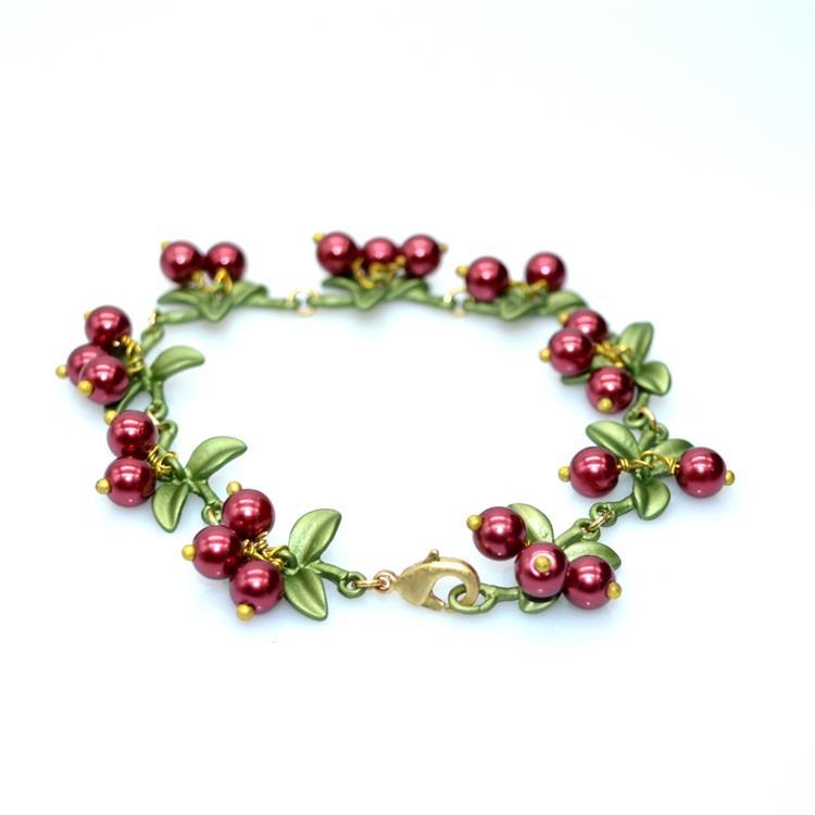 Qingdao Wholesale Vintage French Forest Plants Cranberry Baroque Pearl Stone Handwoven Bracelet for Women