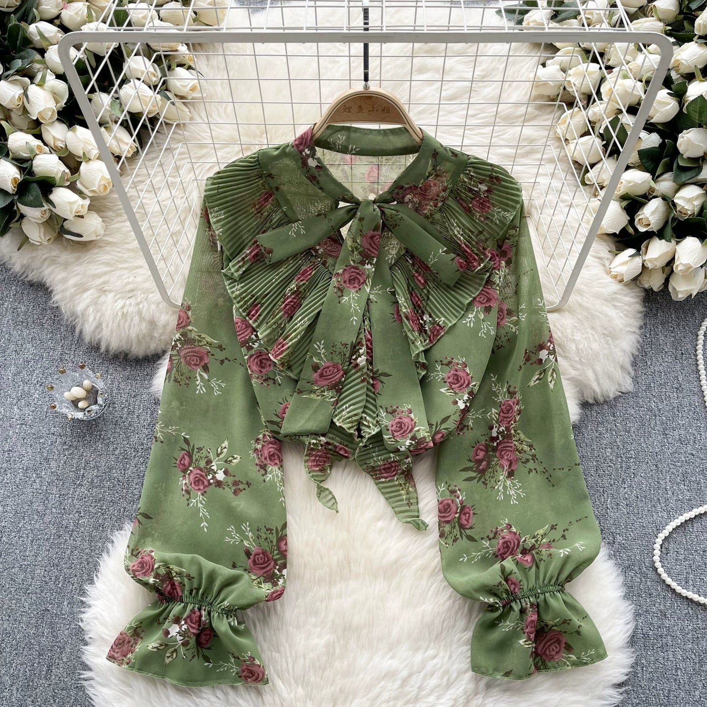 Chiffon shirt female sweet bow tie collar heavy work pleated ruffled Slim versatile French bubble sleeve blouse