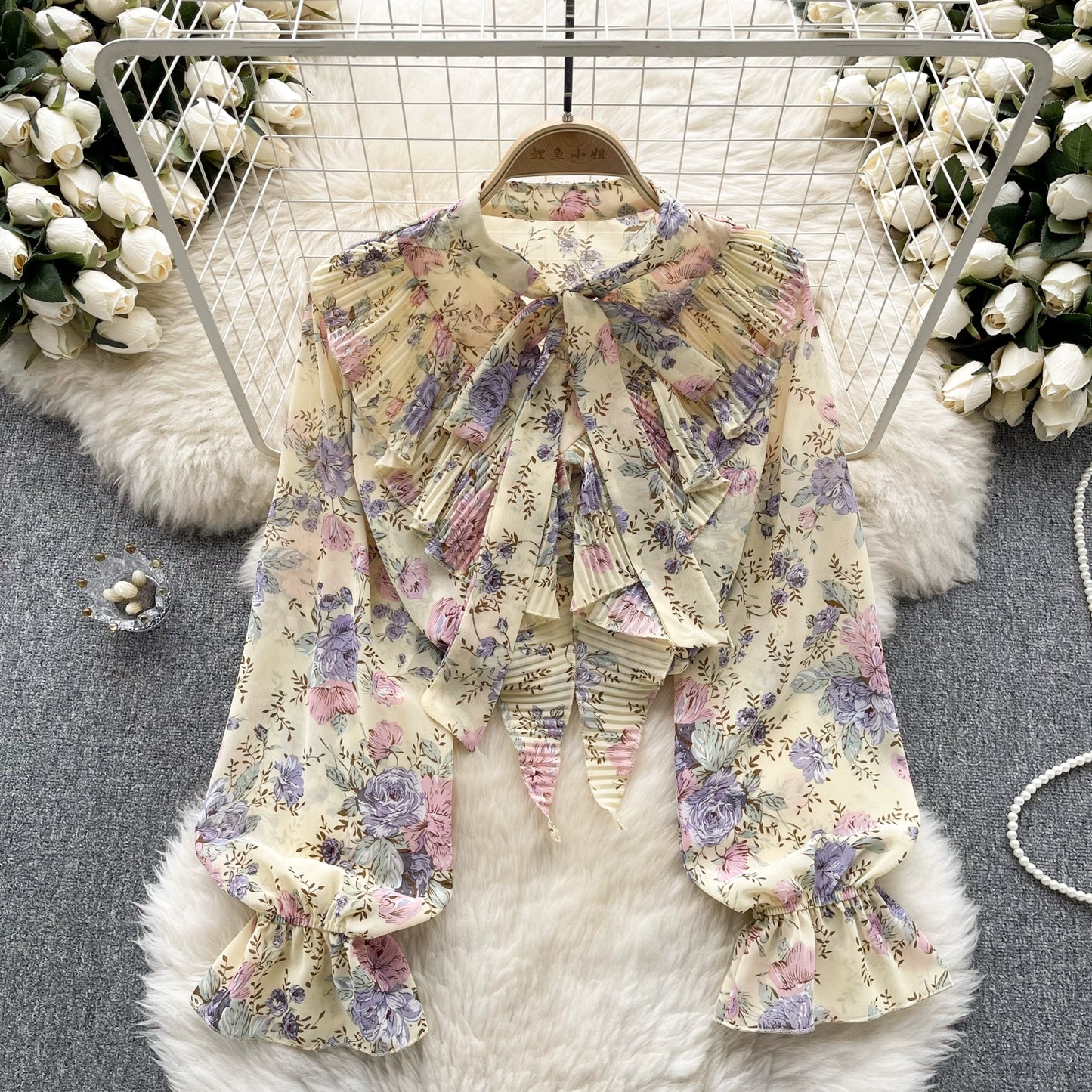Chiffon shirt female sweet bow tie collar heavy work pleated ruffled Slim versatile French bubble sleeve blouse
