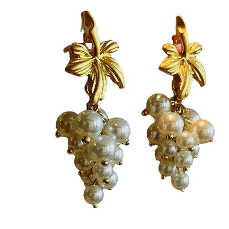 Vintage grape string long earrings niche sweet cool temperament retro Pearl earrings ear jewelry wholesale