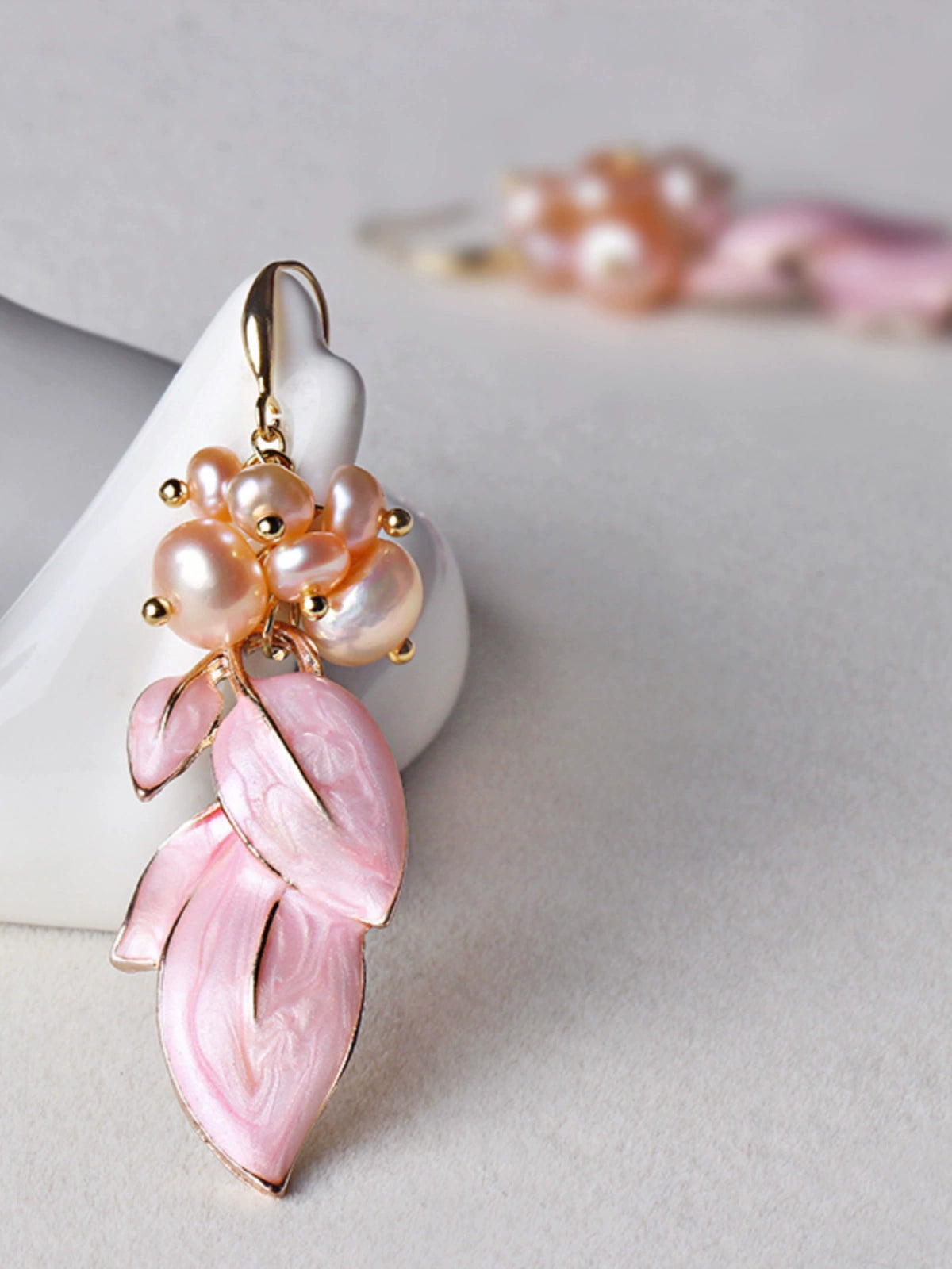 Earrings female freshwater pearl earrings temperament wind earrings pink flower earrings