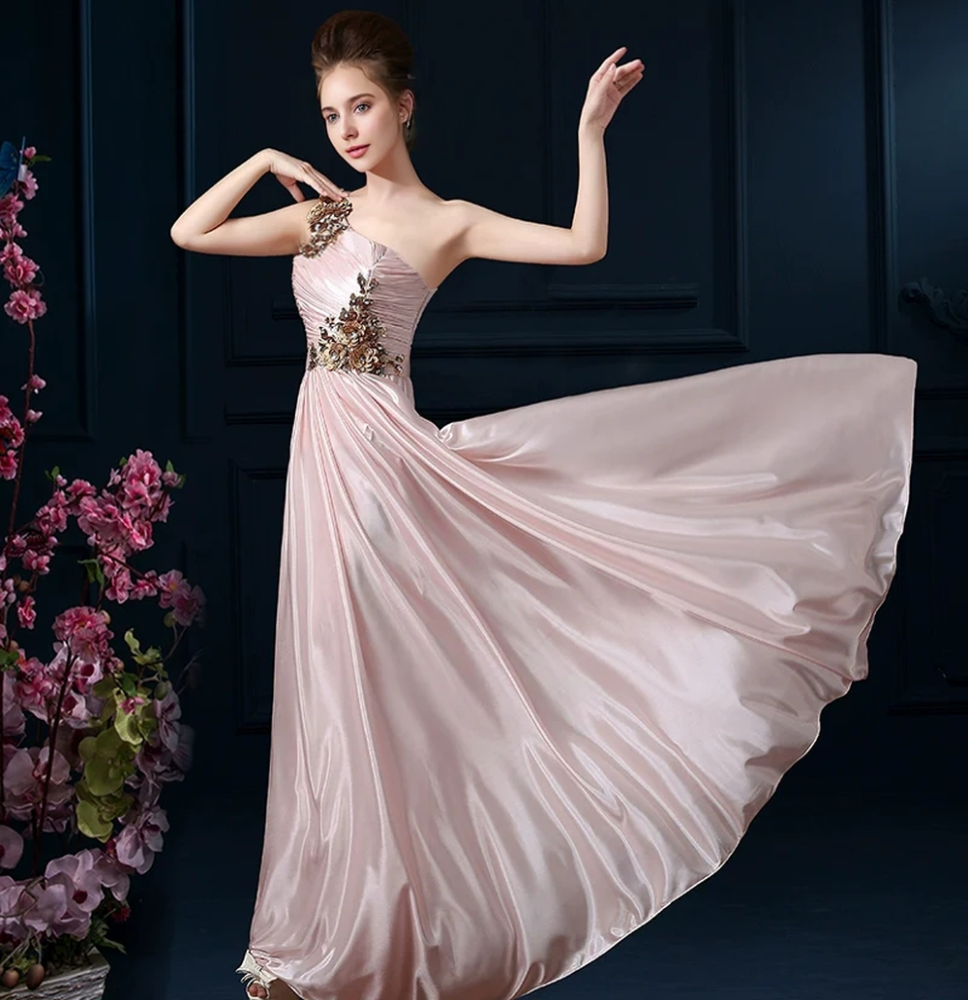 New Women's Evening Gowns Banquet Toast Wedding Party Dresses Performance Dresses